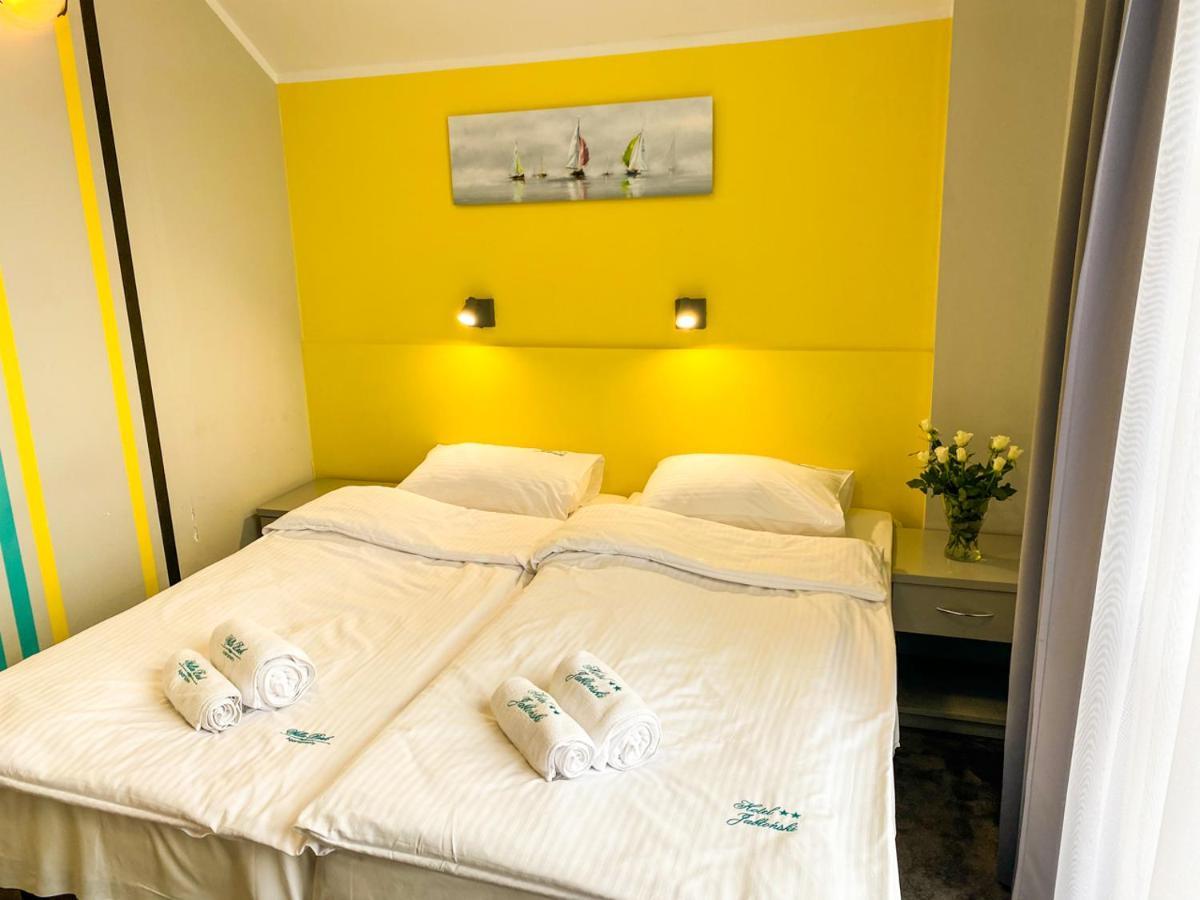 Hotel Jablonski สตาวิกูดา ภายนอก รูปภาพ