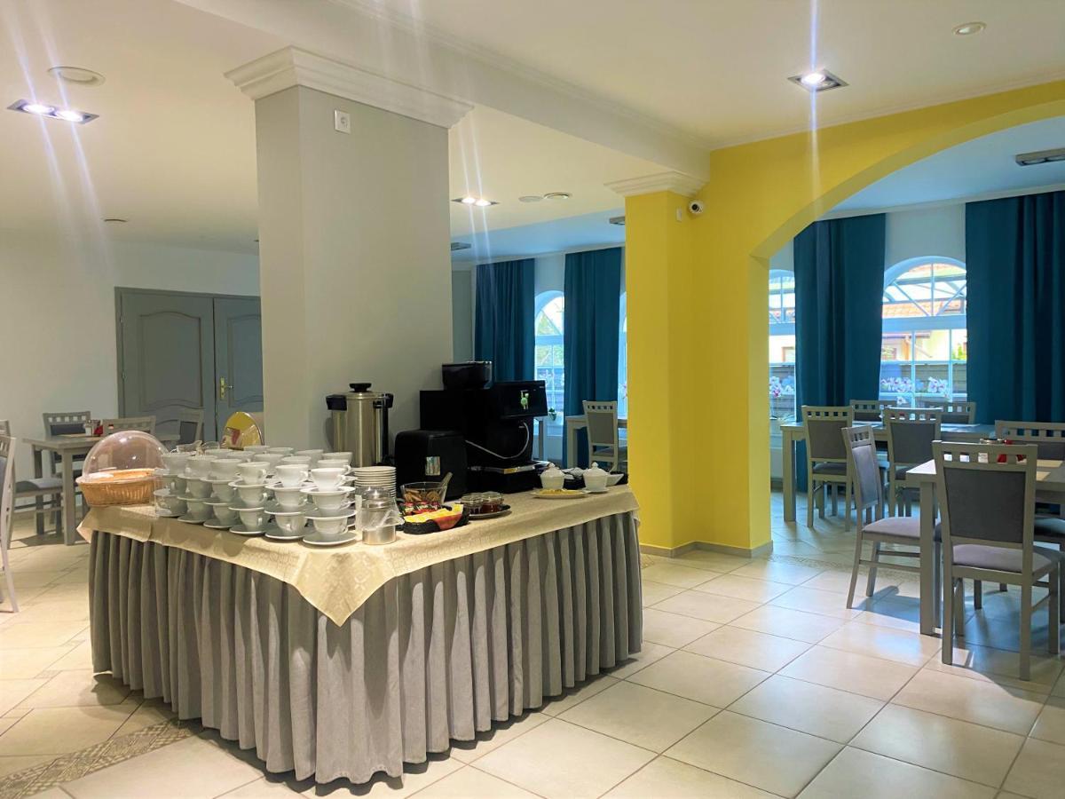 Hotel Jablonski สตาวิกูดา ภายนอก รูปภาพ